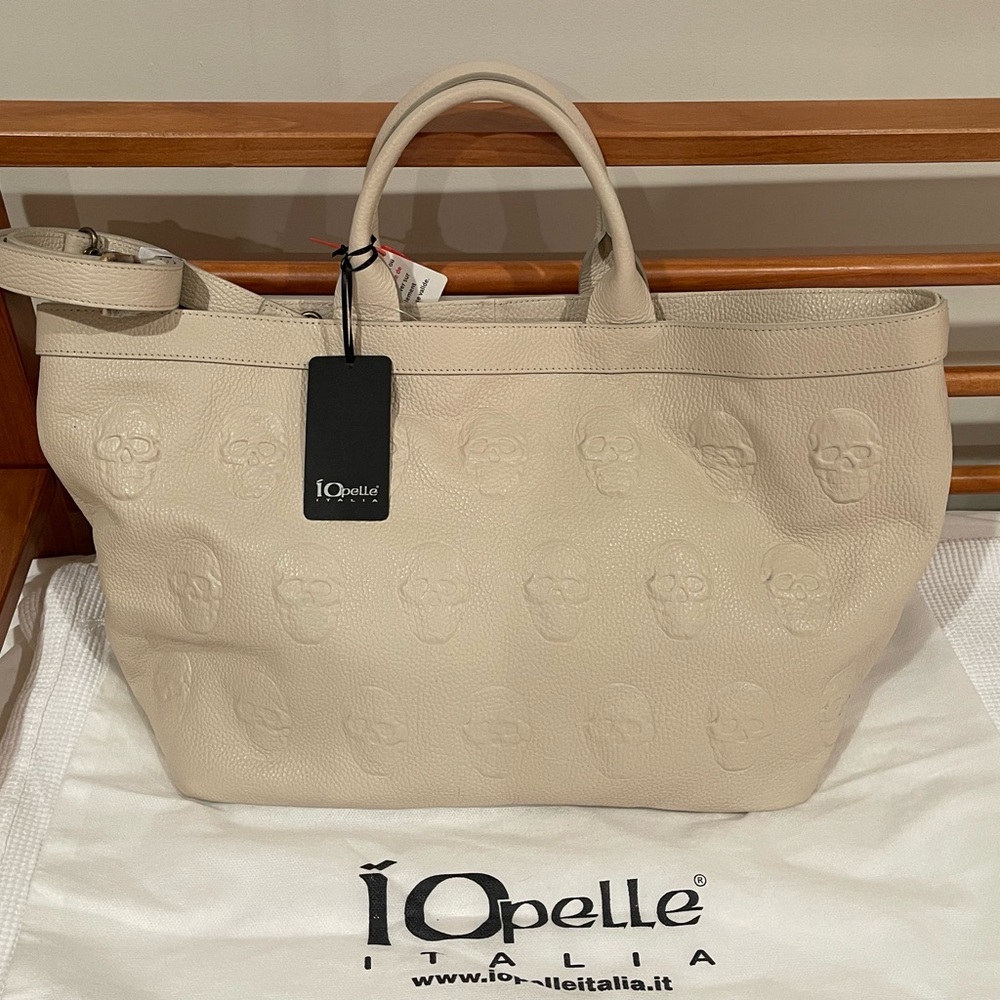 IO Pelle Italia Antonio Cristiano Latte Leather 3D Skull Weekender Tote Handbag